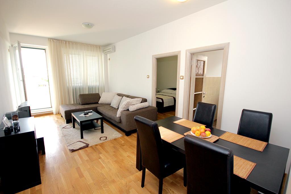 Apartments Draskovic Mirista Petrovac Exterior photo